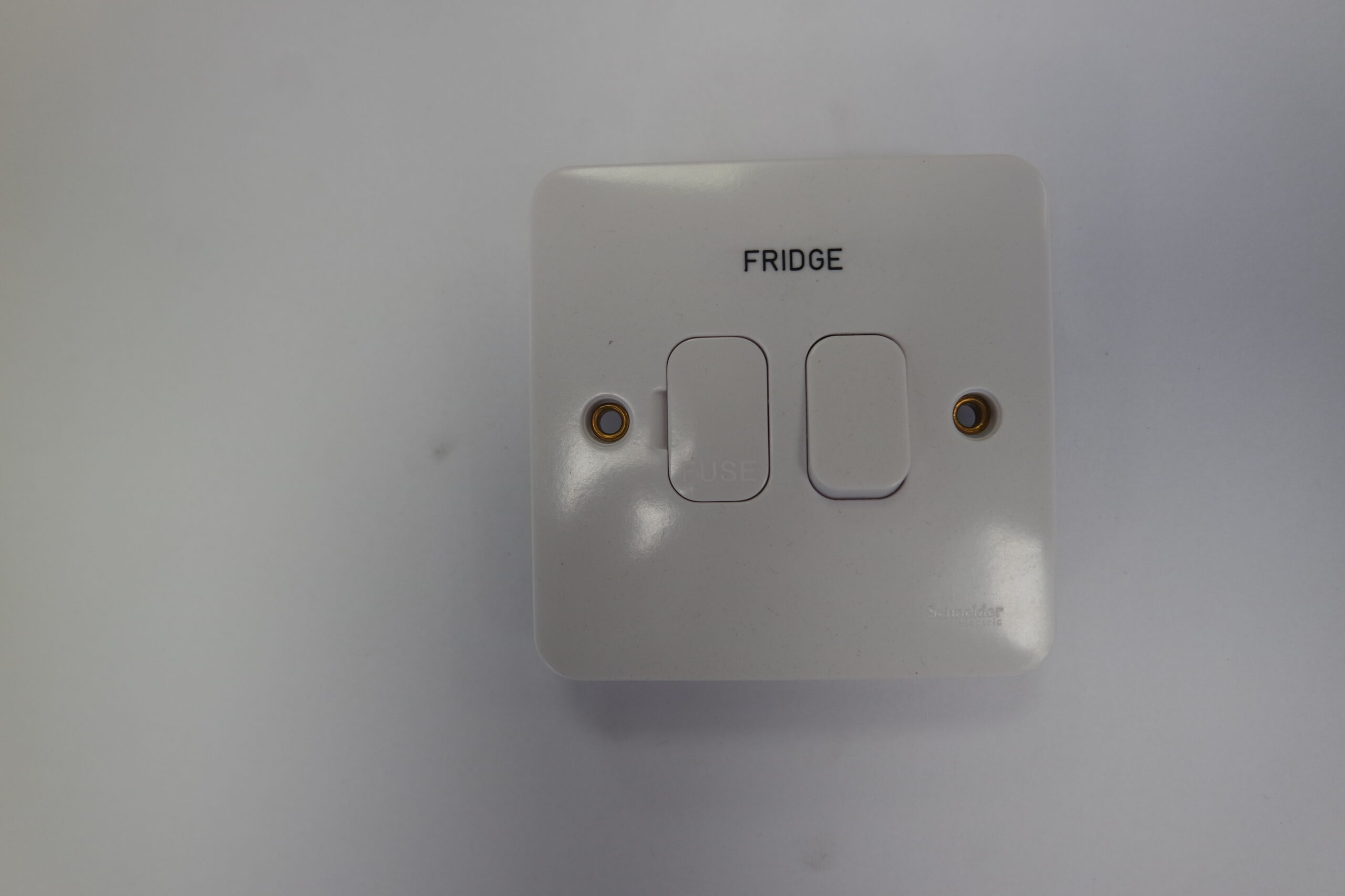 5 Pack - Schneider GET GGBL5010 Switched Connection Unit 13A - Engraved 'Fridge'