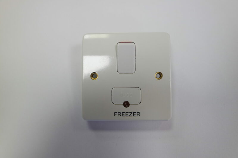 5 Pack - MK K330WHI Fused Spur - Engraved 'Freezer'