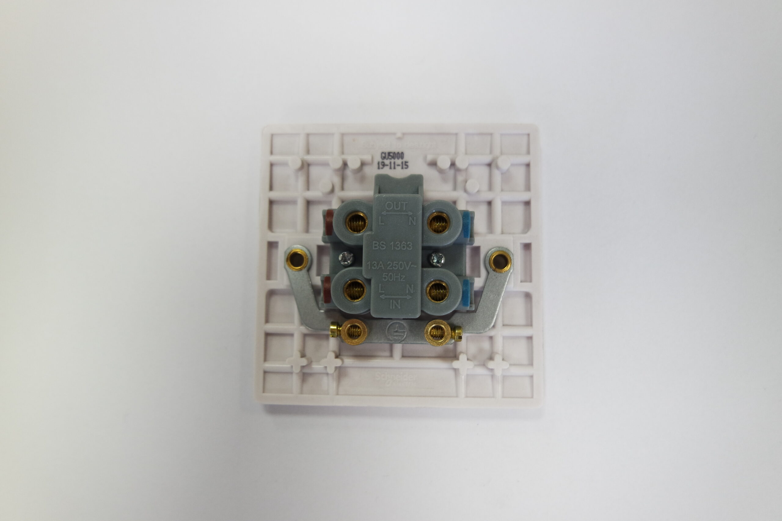 Schneider GET GU5000 Ultimate White Moulded Unswitched Connection Unit 13A Engraved ALARM - Image 2